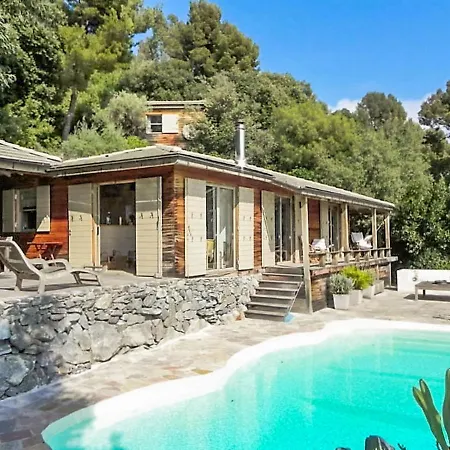 Holiday Le Cabanon Feriehus *