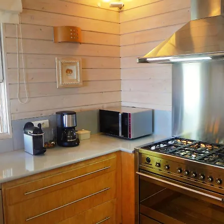 Holiday Le Cabanon